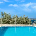 Oceanida Aelia Apartamento Nikiana